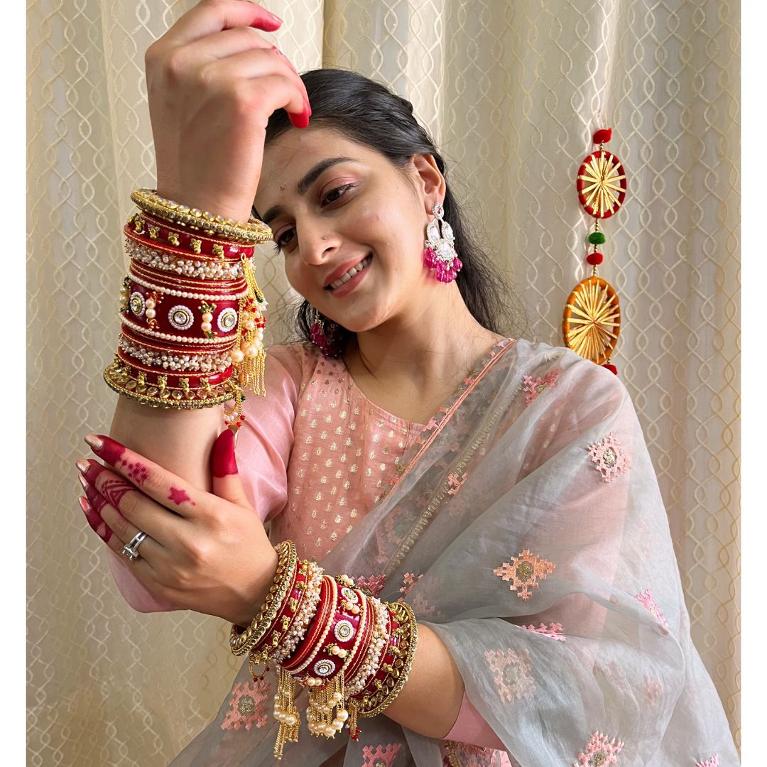 16 Red Dulhan - 1.jpg