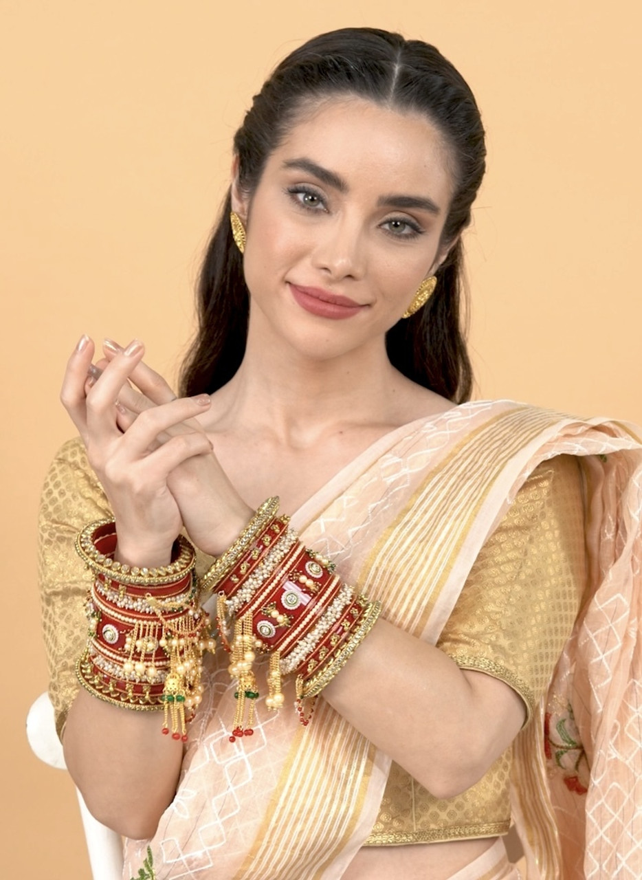 32 Red Dulhan - 4.jpg