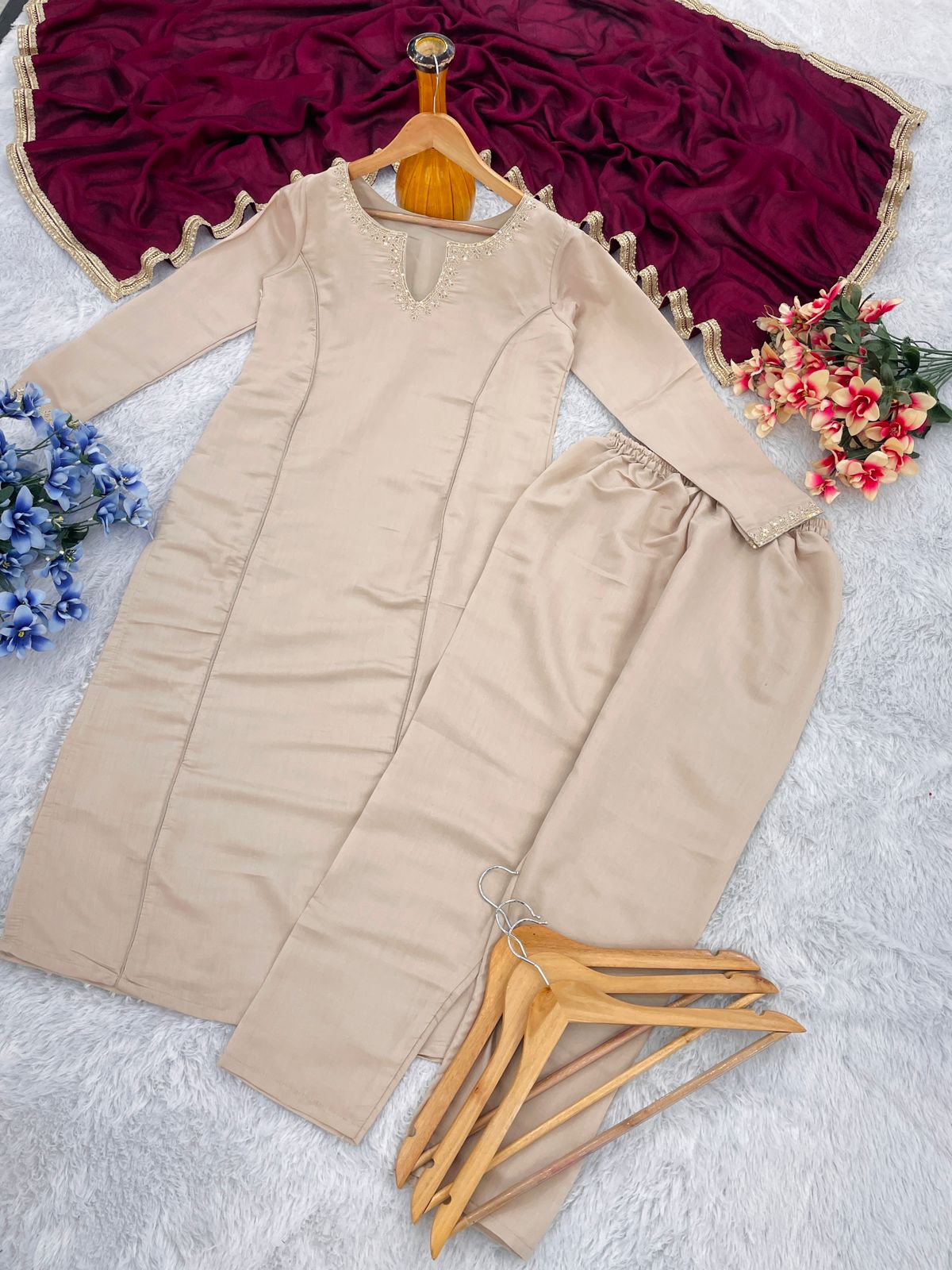 New Roman Fabric beautiful suit set - Multi - Mc-1103Crim - image_03_bed84f909eb5.jpg